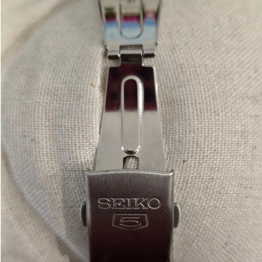 Seiko 5 SNKE49K1 39mm Automatic Watch White Dial Day Date 21 Jewels Box Office